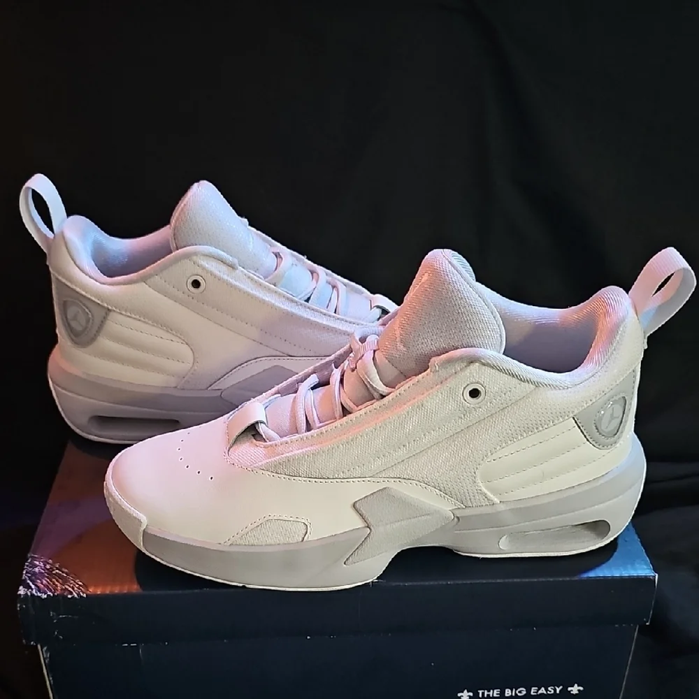 *Brand New* Jordan Max Aura 6s - Picture 10 of 11